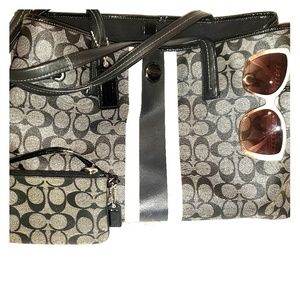 Coach large Tote purse
